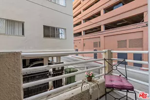 1160 Granville Ave, Los Angeles, CA 90049 - Photo 19