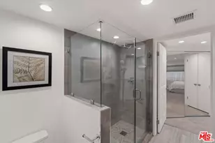 1160 Granville Ave, Los Angeles, CA 90049 - Photo 35