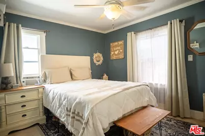 4224 E 11th St, Long Beach, CA 90804 - Photo 17