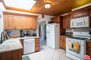 4224 E 11th St, Long Beach, CA 90804 - Photo 11