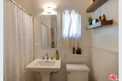 4224 E 11th St, Long Beach, CA 90804 - Photo 15