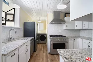 14413 Valley Vista Blvd, Sherman Oaks, CA 91423 - Photo 9