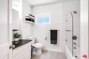 838 N Ridgewood Pl, Los Angeles, CA 90038 - Photo 13