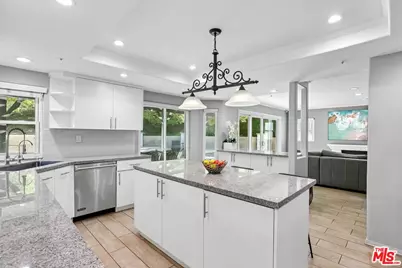 17807 Tuscan Dr, Los Angeles, CA 91344 - Photo 19