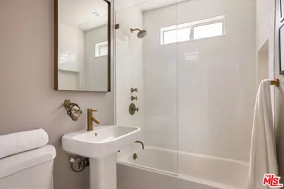 1756 Micheltorena St, Los Angeles, CA 90026 - Photo 25