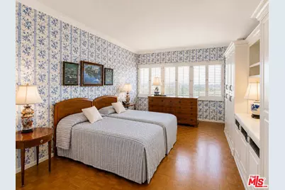 10450 Wilshire Blvd #10J, Los Angeles, CA 90024 - Photo 23