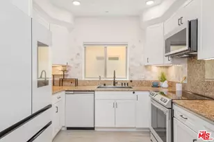 5737 Camellia Ave, North Hollywood, CA 91601 - Photo 7