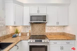 5737 Camellia Ave, North Hollywood, CA 91601 - Photo 9