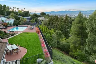 11107 Mountcastle Dr, Studio City, CA 91604 - Photo 47