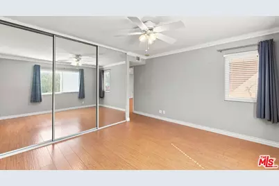 2940 N Verdugo Rd #213, Glendale, CA 91208 - Photo 11