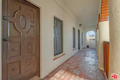 1915 Ocean Front Walk, Venice, CA 90291 - Photo 15
