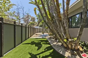 136 Beloit Ave, Los Angeles, CA 90049 - Photo 47