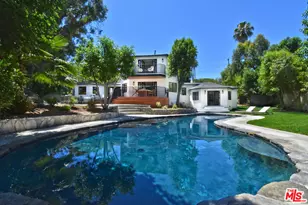 19061 Wells Dr, Los Angeles, CA 91356 - Photo 51