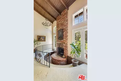 9778 Blantyre Dr, Los Angeles, CA 90210 - Photo 9