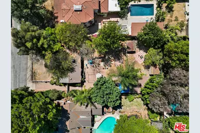 12201 Califa St, Valley Village, CA 91607 - Photo 15