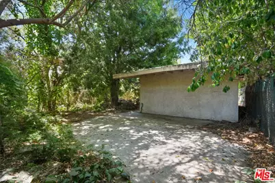 12214 Huston St, Valley Village, CA 91607 - Photo 7
