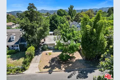 12214 Huston St, Valley Village, CA 91607 - Photo 11