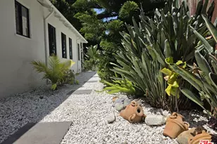 2310 Oak St, Santa Monica, CA 90405 - Photo 13