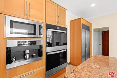 7601 Hollywood Blvd, Los Angeles, CA 90046 - Photo 15