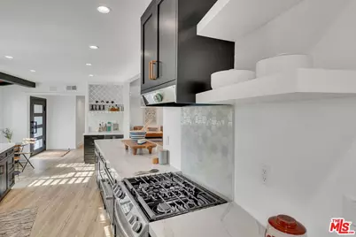 9449 Forbes Ave, Los Angeles, CA 91343 - Photo 13