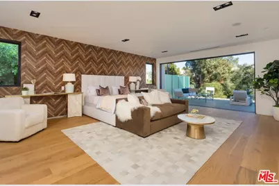 118 S Canyon View Dr, Los Angeles, CA 90049 - Photo 31