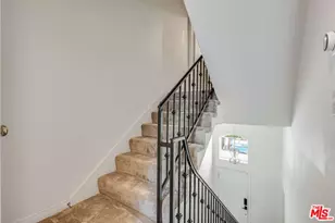 10924 Bloomfield St, Los Angeles, CA 91602 - Photo 7