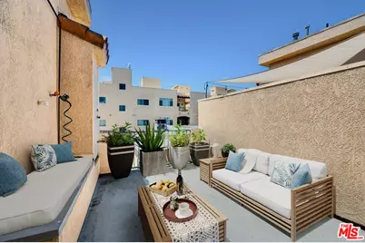 10924 Bloomfield St #7, Los Angeles, CA 91602 - Photo 19