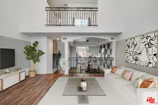 10924 Bloomfield St, Los Angeles, CA 91602 - Photo 1
