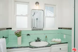 4712 Burnet Ave, Los Angeles, CA 91403 - Photo 19