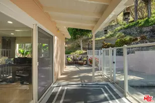 4300 Pampas Rd, Woodland Hills, CA 91364 - Photo 37