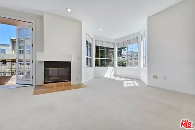 14570 Benefit St #201, Sherman Oaks, CA 91403 - Photo 5
