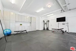 1529 S Point View St, Los Angeles, CA 90035 - Photo 37
