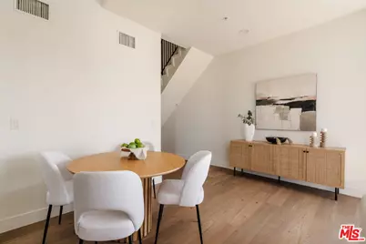 11011 Huston St #410, North Hollywood, CA 91601 - Photo 17