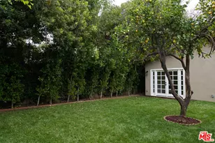 4734 Greenbush Ave, Los Angeles, CA 91423 - Photo 13