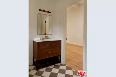 4734 Greenbush Ave, Los Angeles, CA 91423 - Photo 15