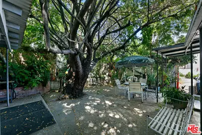 905 Sanborn Ave, Los Angeles, CA 90029 - Photo 35