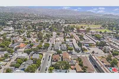 24802 Walnut St, Santa Clarita, CA 91321 - Photo 9