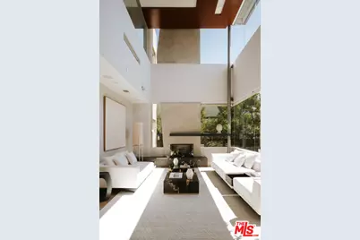 212 S Saltair Ave, Los Angeles, CA 90049 - Photo 7