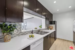 10701 Wilshire Blvd, Los Angeles, CA 90024 - Photo 21