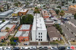 833 W 84th St, Los Angeles, CA 90044 - Photo 7