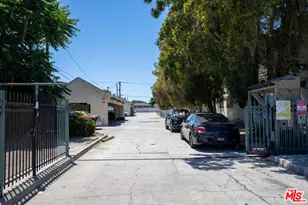 10965 Wright Rd, Lynwood, CA 90262 - Photo 13