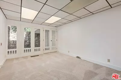 1005 Schuyler Rd, Beverly Hills, CA 90210 - Photo 21