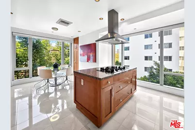 10727 Wilshire Blvd #404, Los Angeles, CA 90024 - Photo 19
