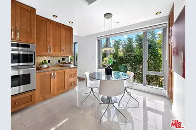 10727 Wilshire Blvd #404, Los Angeles, CA 90024 - Photo 21