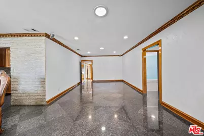8058 Fulton Ave, North Hollywood, CA 91605 - Photo 5