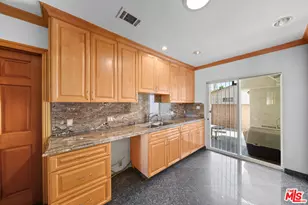 8058 Fulton Ave, North Hollywood, CA 91605 - Photo 15
