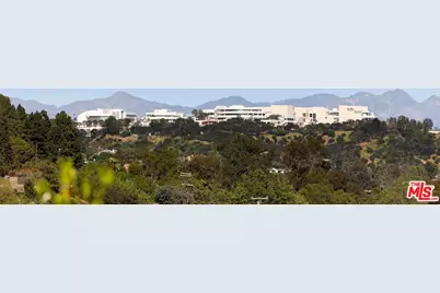 1680 Alta Mura Rd, Pacific Palisades, CA 90272 - Photo 41