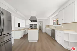 1680 Alta Mura Rd, Pacific Palisades, CA 90272 - Photo 25