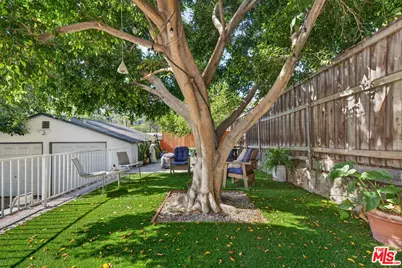 2106 India St, Los Angeles, CA 90039 - Photo 19