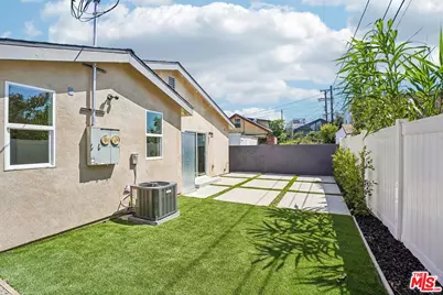 2541 Carmona Ave, Los Angeles, CA 90016 - Photo 47